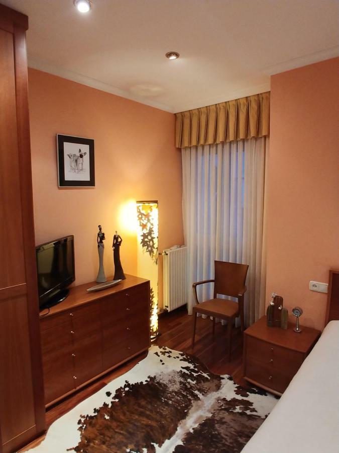 Hogar, A Modo De Hotel Gijón Exteriör bild