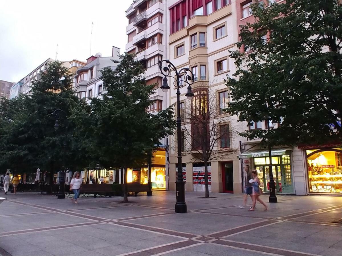 Hogar, A Modo De Hotel Gijón Exteriör bild